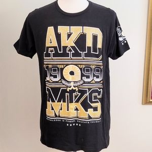 Akademiks 1999 graphic tshirt Men's large